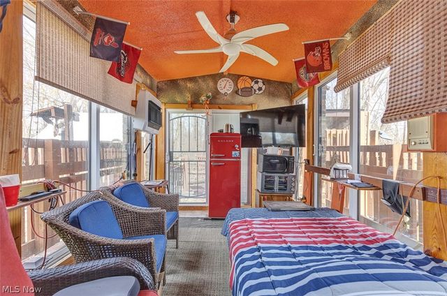 6012 S Perkins Road, Bedford Heights, OH 44146