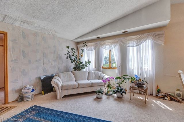 6012 S Perkins Road, Bedford Heights, OH 44146