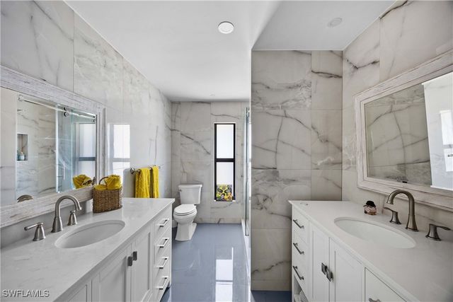 1890 Oakes BLVD SE, Naples, FL 34119