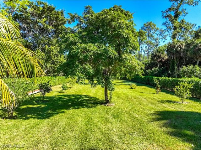 1890 Oakes BLVD SE, Naples, FL 34119