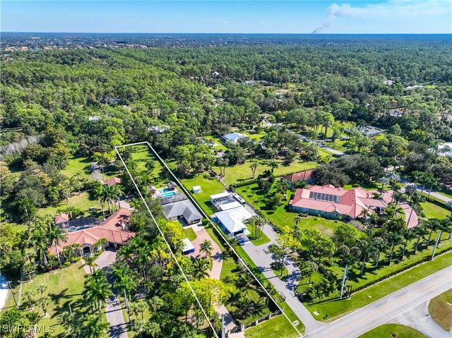 1890 Oakes BLVD SE, Naples, FL 34119