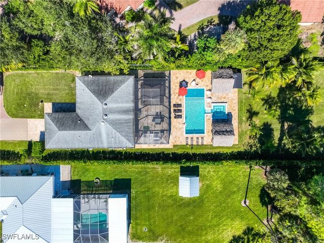 1890 Oakes BLVD SE, Naples, FL 34119