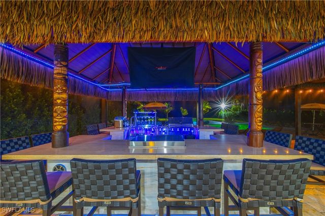 1890 Oakes BLVD SE, Naples, FL 34119