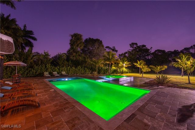 1890 Oakes BLVD SE, Naples, FL 34119