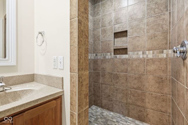 4618 N Chatham Drive, Bloomington, IN 47404