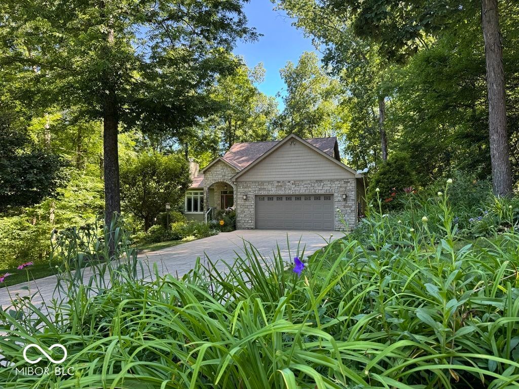 4618 N Chatham Drive, Bloomington, IN 47404