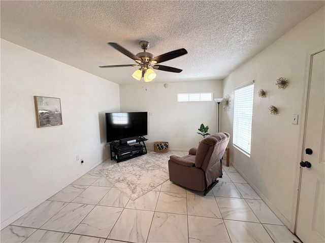 2036 Davis Avenue, Kingman, AZ 86401