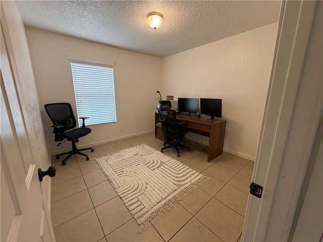 2036 Davis Avenue, Kingman, AZ 86401