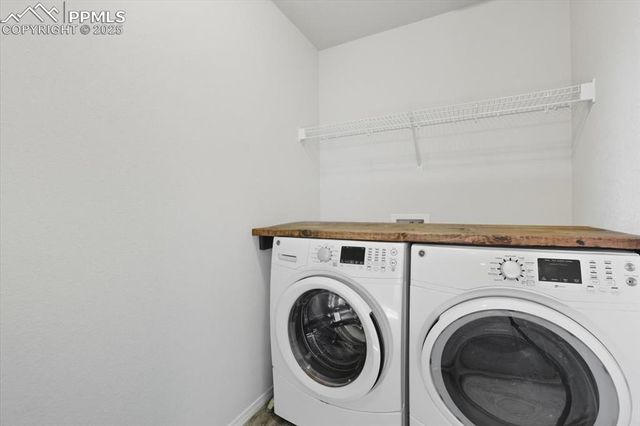 7325 Brush Thorn Lane, Colorado Springs, CO 80927