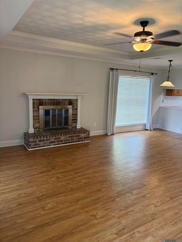 17226 Northlake Drive, Prairieville, LA 70769
