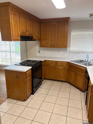 17226 Northlake Drive, Prairieville, LA 70769