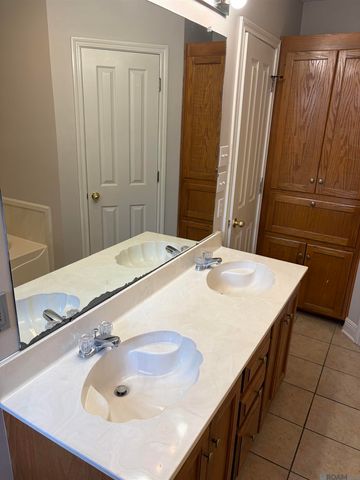 17226 Northlake Drive, Prairieville, LA 70769