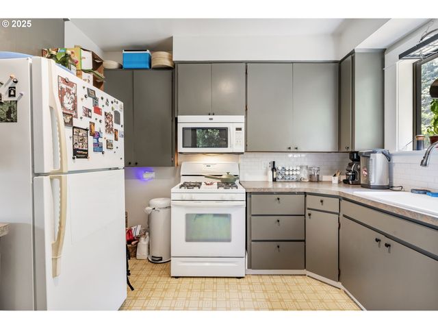 3035 Se 9TH Ave, Portland, OR 97202