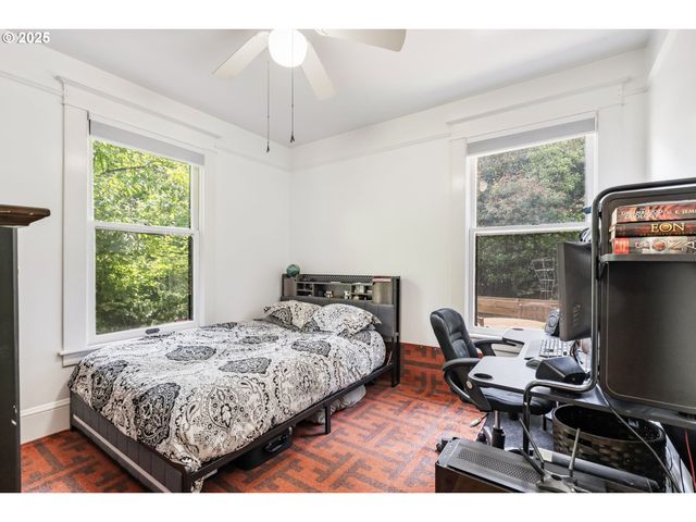 3035 Se 9TH Ave, Portland, OR 97202
