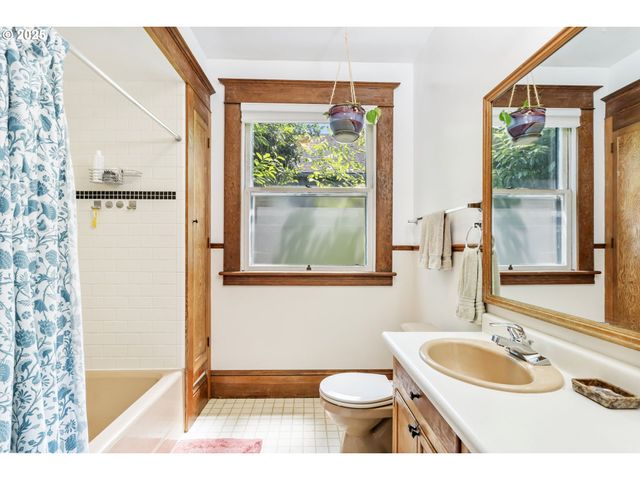3035 Se 9TH Ave, Portland, OR 97202