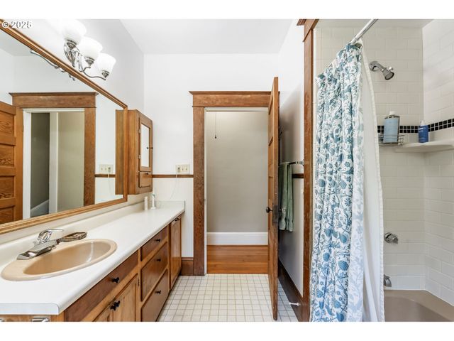 3035 Se 9TH Ave, Portland, OR 97202