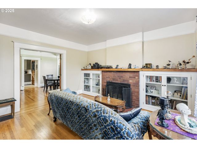 3035 Se 9TH Ave, Portland, OR 97202