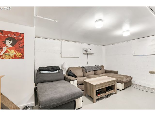 3035 Se 9TH Ave, Portland, OR 97202