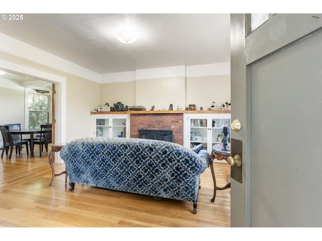 3035 Se 9TH Ave, Portland, OR 97202