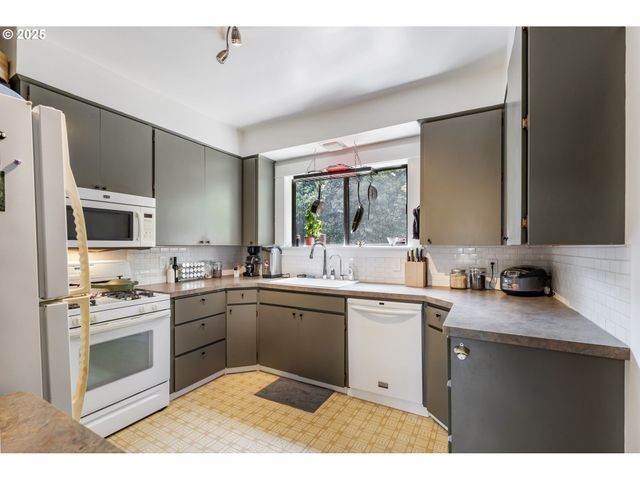 3035 Se 9TH Ave, Portland, OR 97202