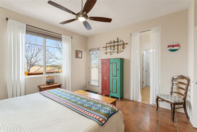 18 Emory Pass, Santa Fe, NM 87508