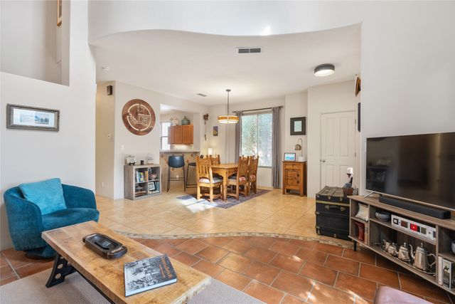 18 Emory Pass, Santa Fe, NM 87508