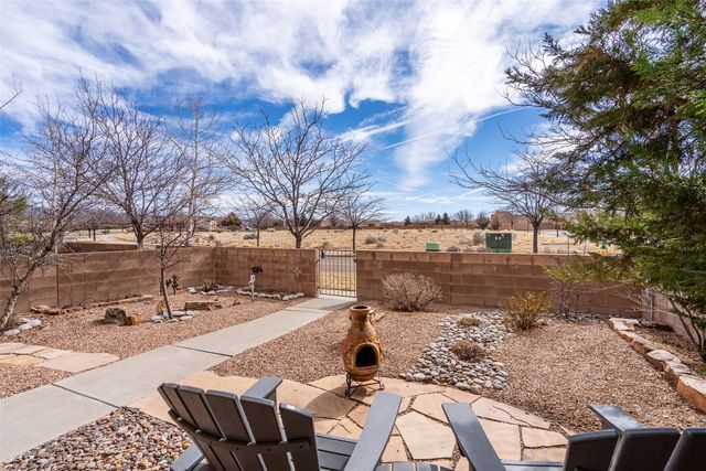 18 Emory Pass, Santa Fe, NM 87508