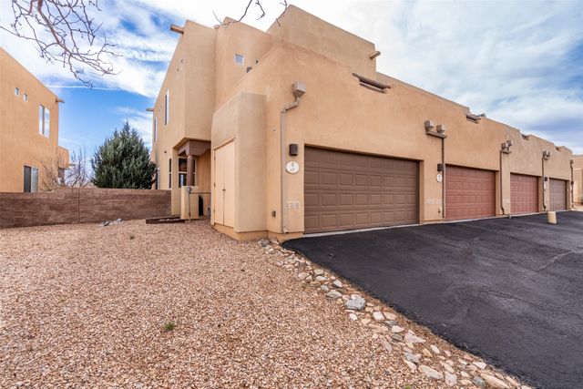 18 Emory Pass, Santa Fe, NM 87508