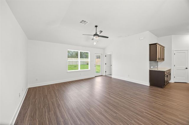 2273 N Post Oak Circle, Dayton, TX 77535