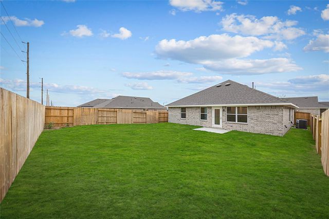 2273 N Post Oak Circle, Dayton, TX 77535