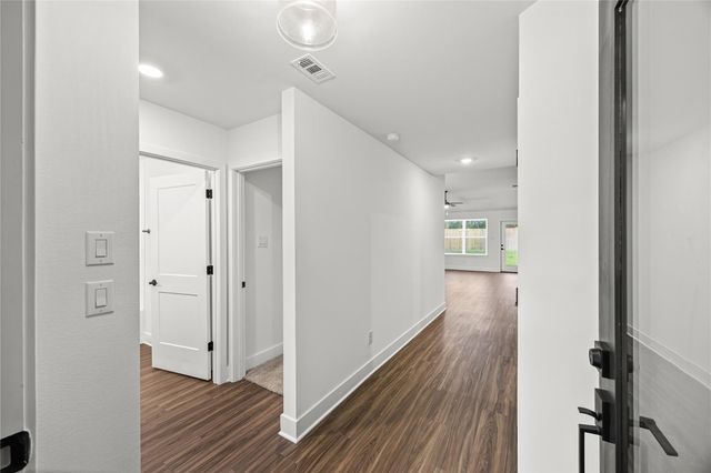 2273 N Post Oak Circle, Dayton, TX 77535