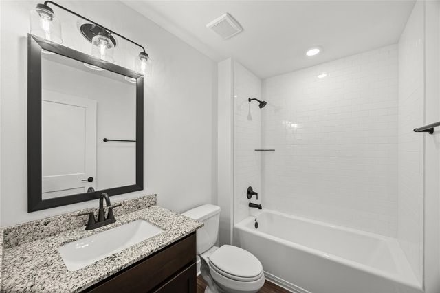 2273 N Post Oak Circle, Dayton, TX 77535