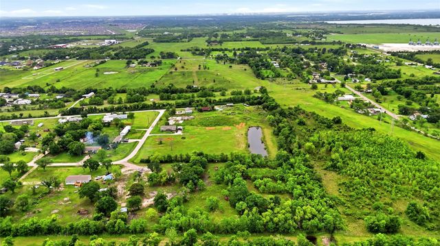 3614 Stables Lane, Crosby, TX 77532