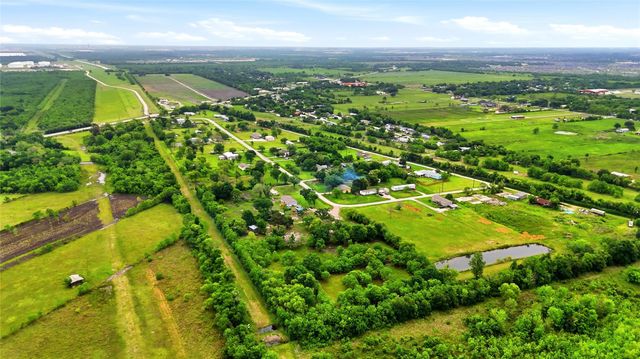 3614 Stables Lane, Crosby, TX 77532