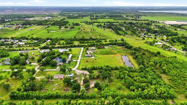 3614 Stables Lane, Crosby, TX 77532