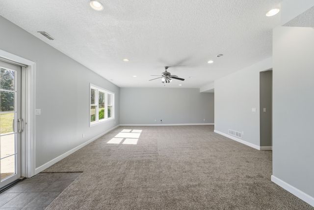 15318 Horton Avenue, Urbandale, IA 50322