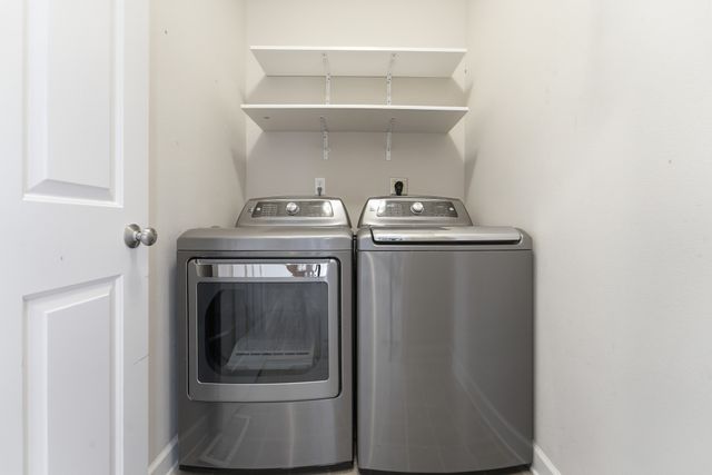 15318 Horton Avenue, Urbandale, IA 50322