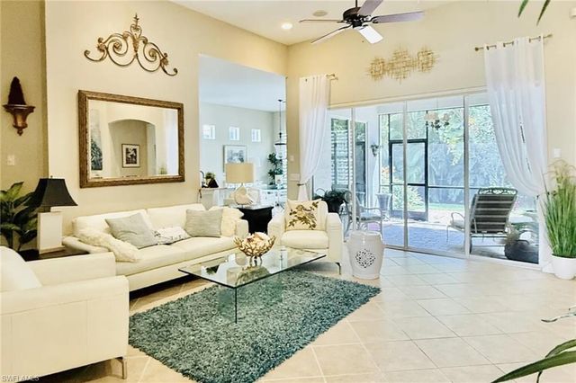 16156 Parque LN, Naples, FL 34110