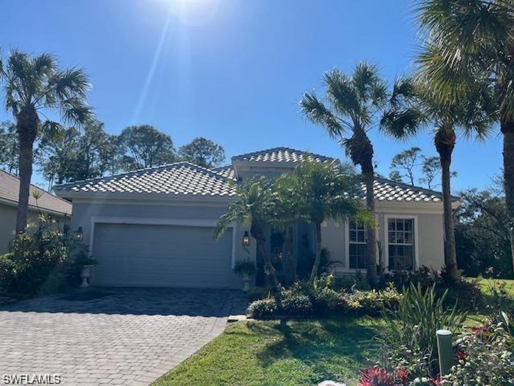 16156 Parque LN, Naples, FL 34110