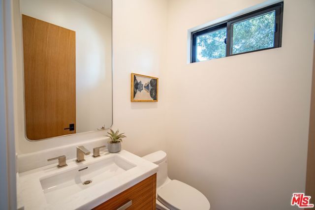 1009 Daly Road, Ojai, CA 93023