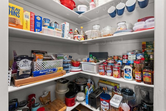 1035 Okeefe Avenue, Conway, AR 72032