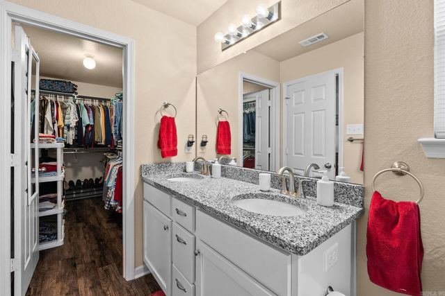 1035 Okeefe Avenue, Conway, AR 72032