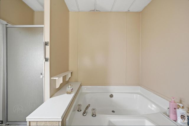 4 Tee Lane, Bakersfield, CA 93308