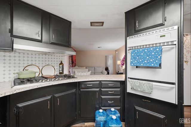 4 Tee Lane, Bakersfield, CA 93308