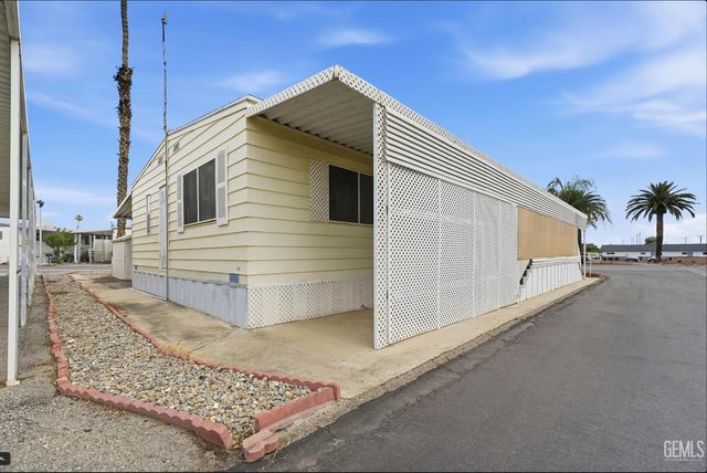 4 Tee Lane, Bakersfield, CA 93308