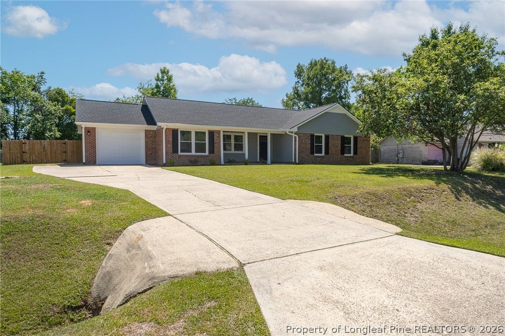 139 Thornbird Drive, Raeford, NC 28376 — photo 2