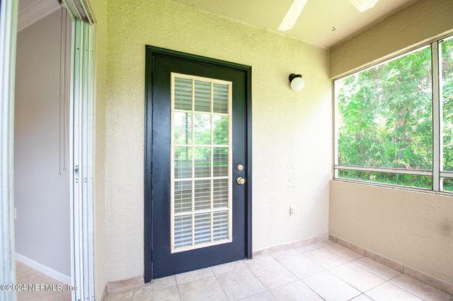 1655 THE GREENS Way 2113, Jacksonville Beach, FL 32250