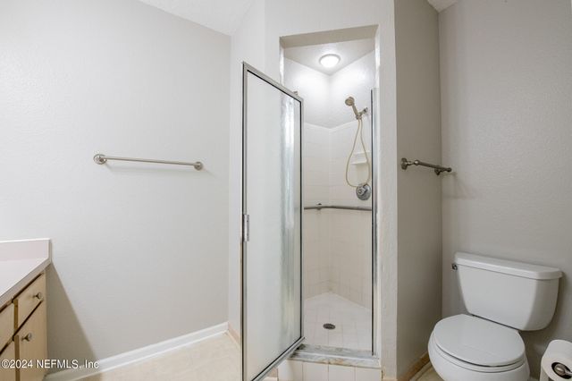 1655 THE GREENS Way 2113, Jacksonville Beach, FL 32250