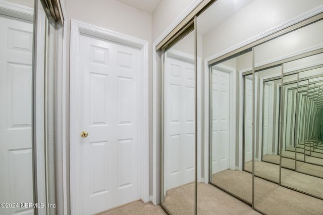 1655 THE GREENS Way 2113, Jacksonville Beach, FL 32250