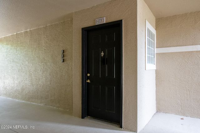1655 THE GREENS Way 2113, Jacksonville Beach, FL 32250